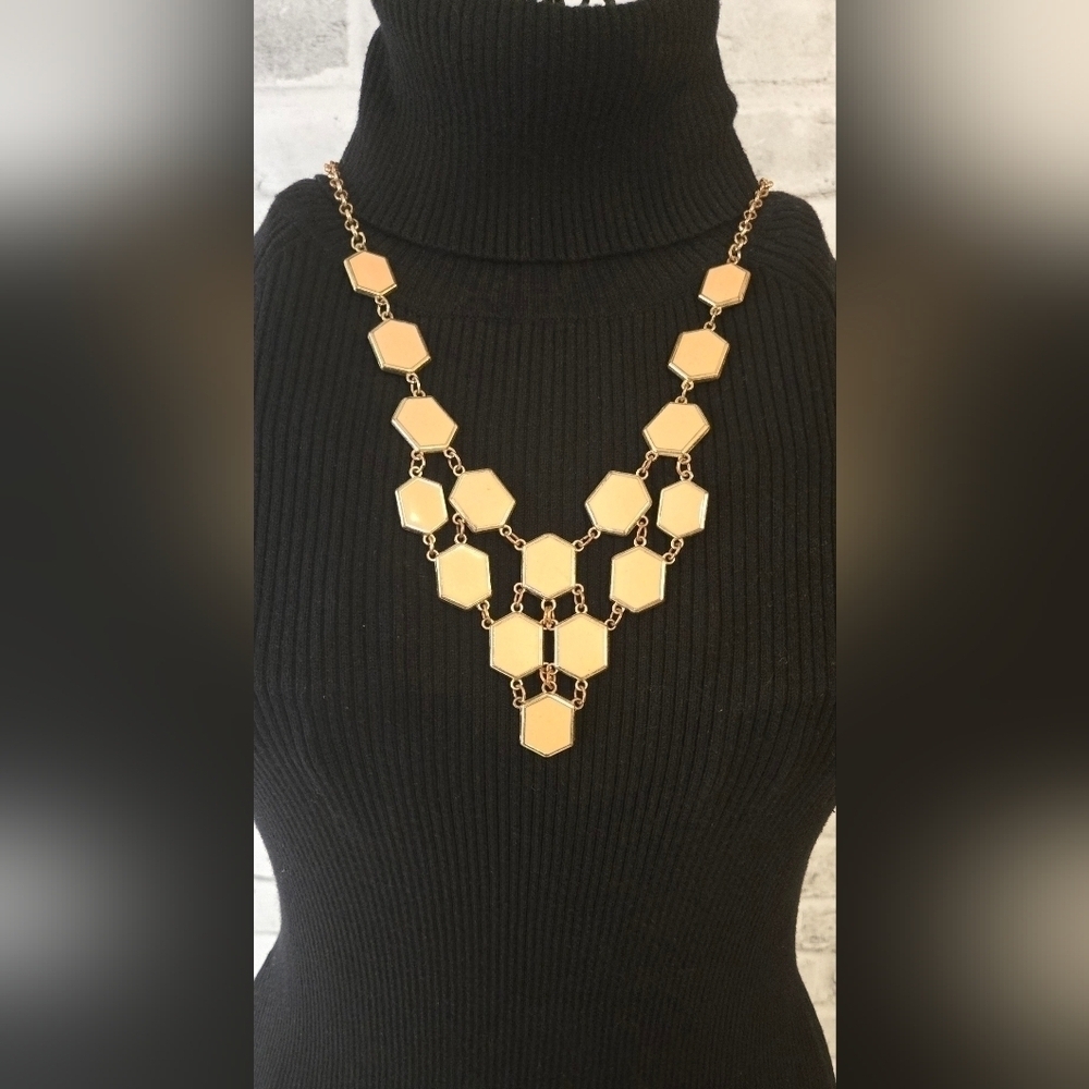 Gold Tone Pink Hexagon Statement Necklace Geometric Fashion Jewelry